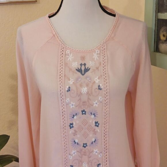 Suzanne Betro Pink Lace Blouse. Soft Girl - Picture 2 of 10